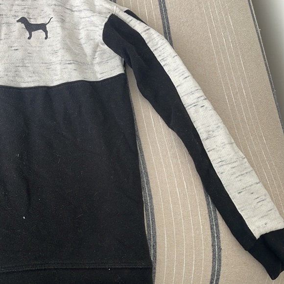 Pink Sweater - Picture 3 of 4